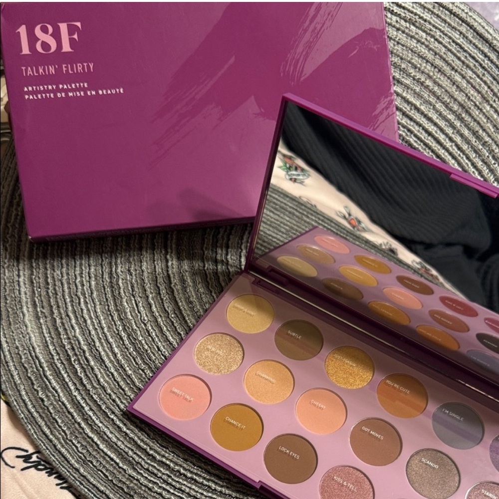 Morphe “TALKIN FLIRTY 18F”